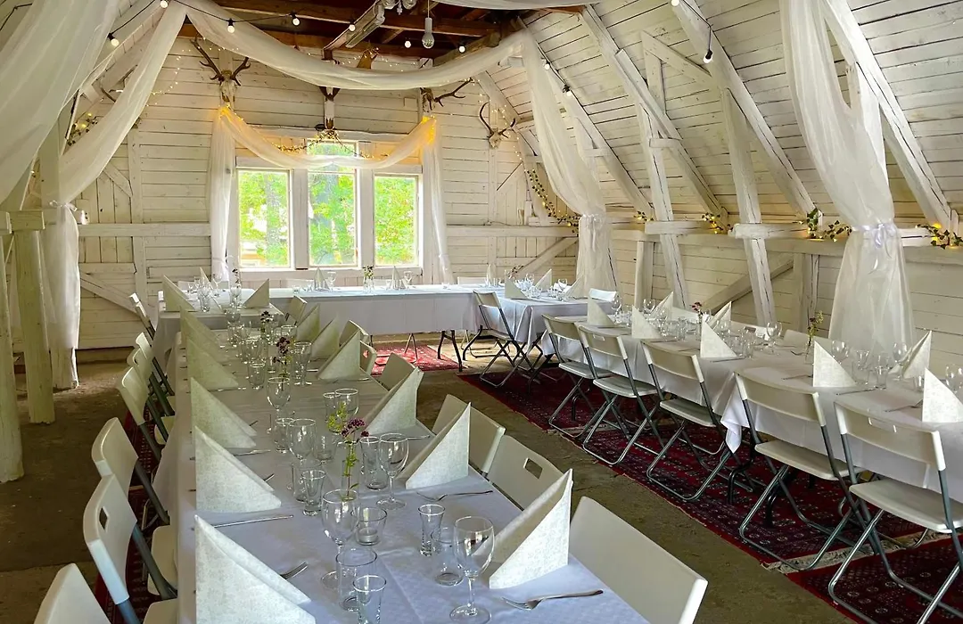 Bogesund Slottsvandrarhem B&B-1